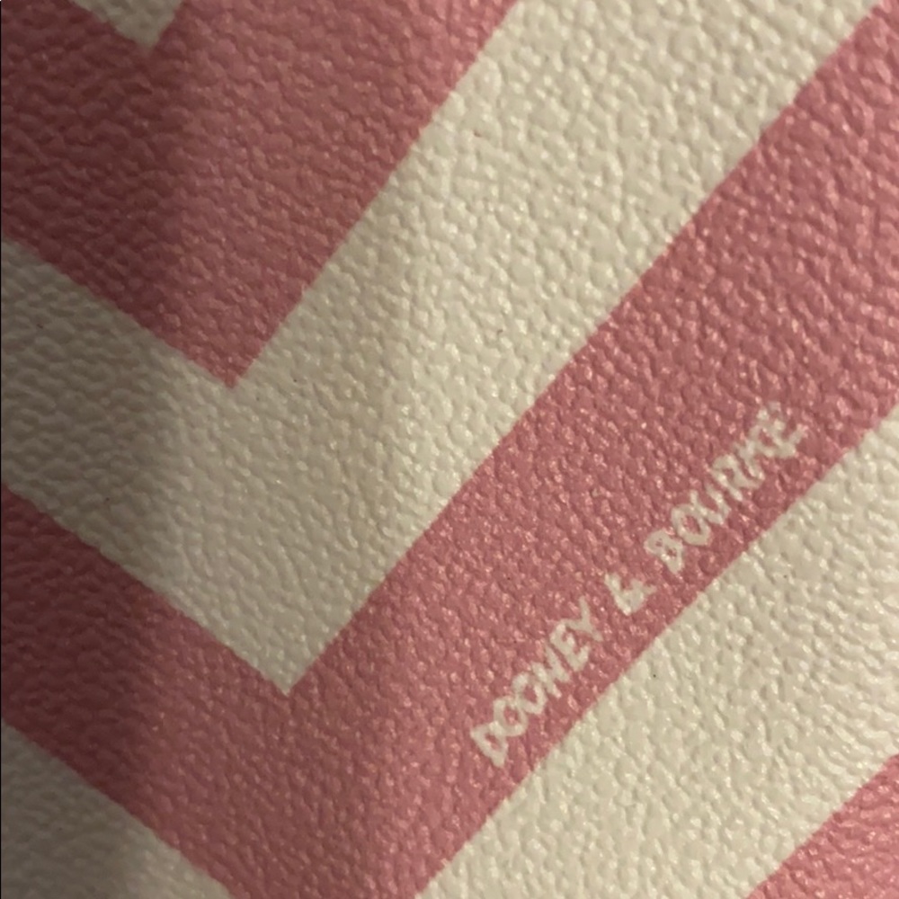 NWOT Dooney & Bourke Lg Tote, Wristlet & Keโฆ - Picture 7 of 16